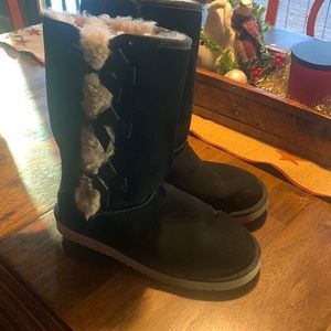 Kookaburra by Ugg tall boots